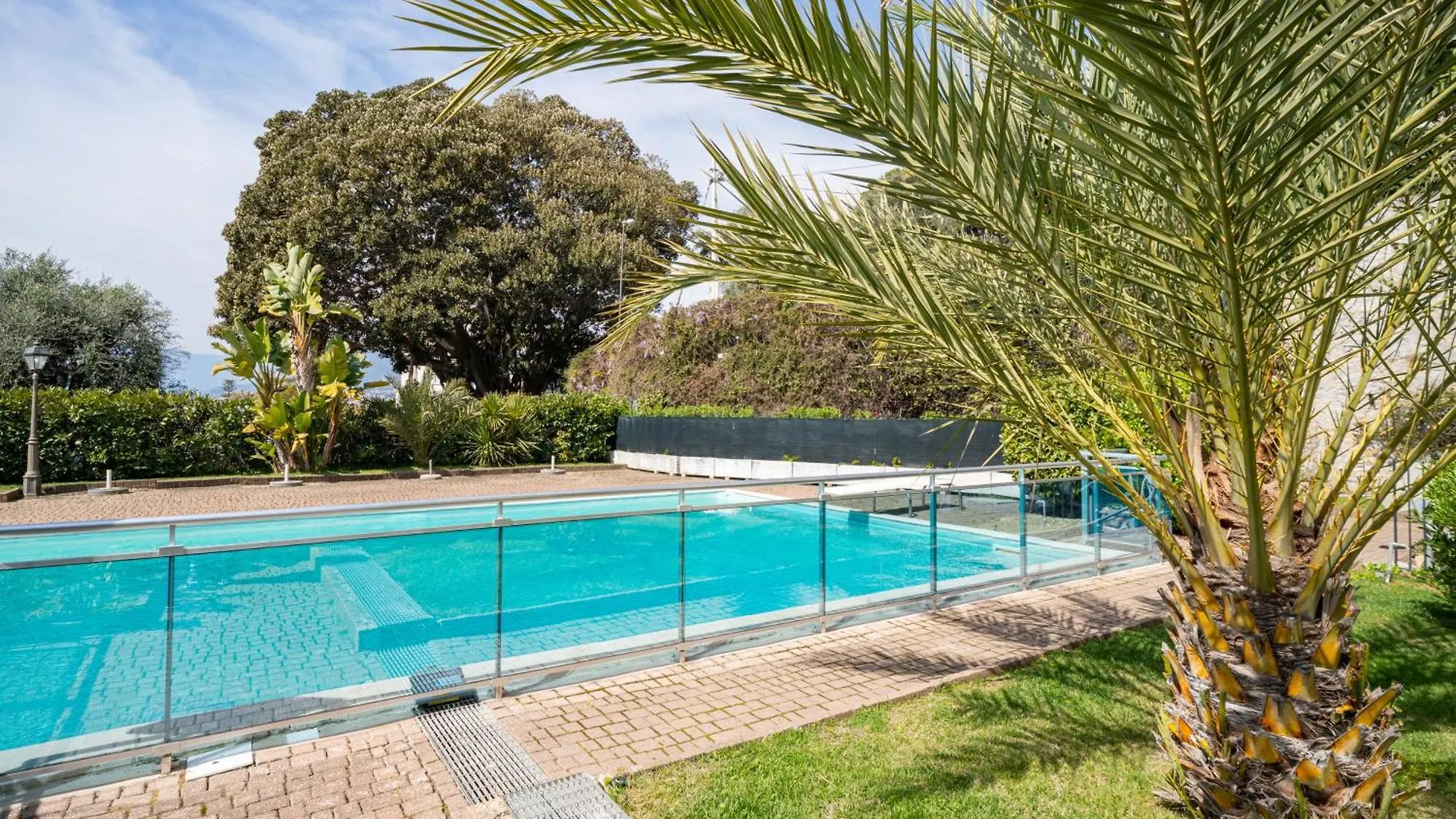 Pool And Relax At Casa Ilenia Apartment Bordighera Italy