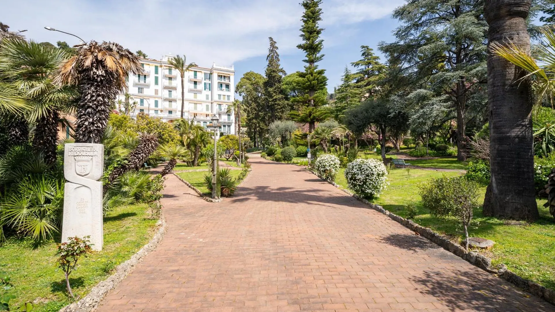 Pool And Relax At Casa Ilenia Apartment Bordighera 0*,  Italy