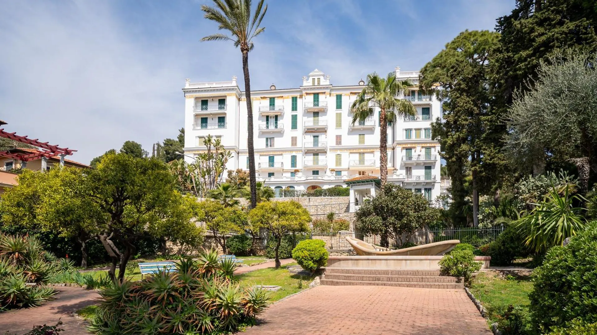 Pool And Relax At Casa Ilenia Apartment Bordighera